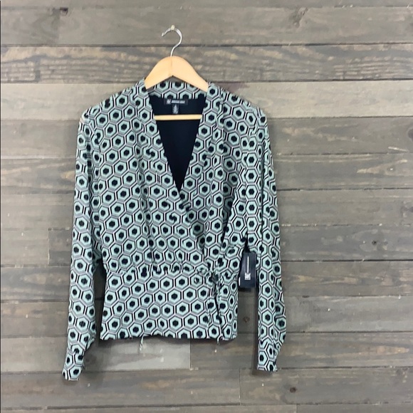 INC Green & Black Geometric Print Wrap Top NWT - Picture 2 of 7